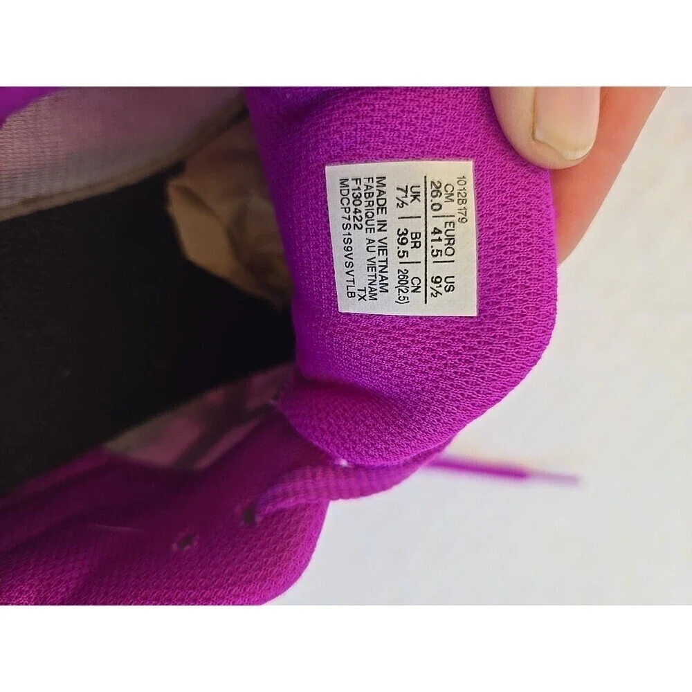 Asics Womens Versablast Running Shoe in orchid/lavander  Walking  size 9.5